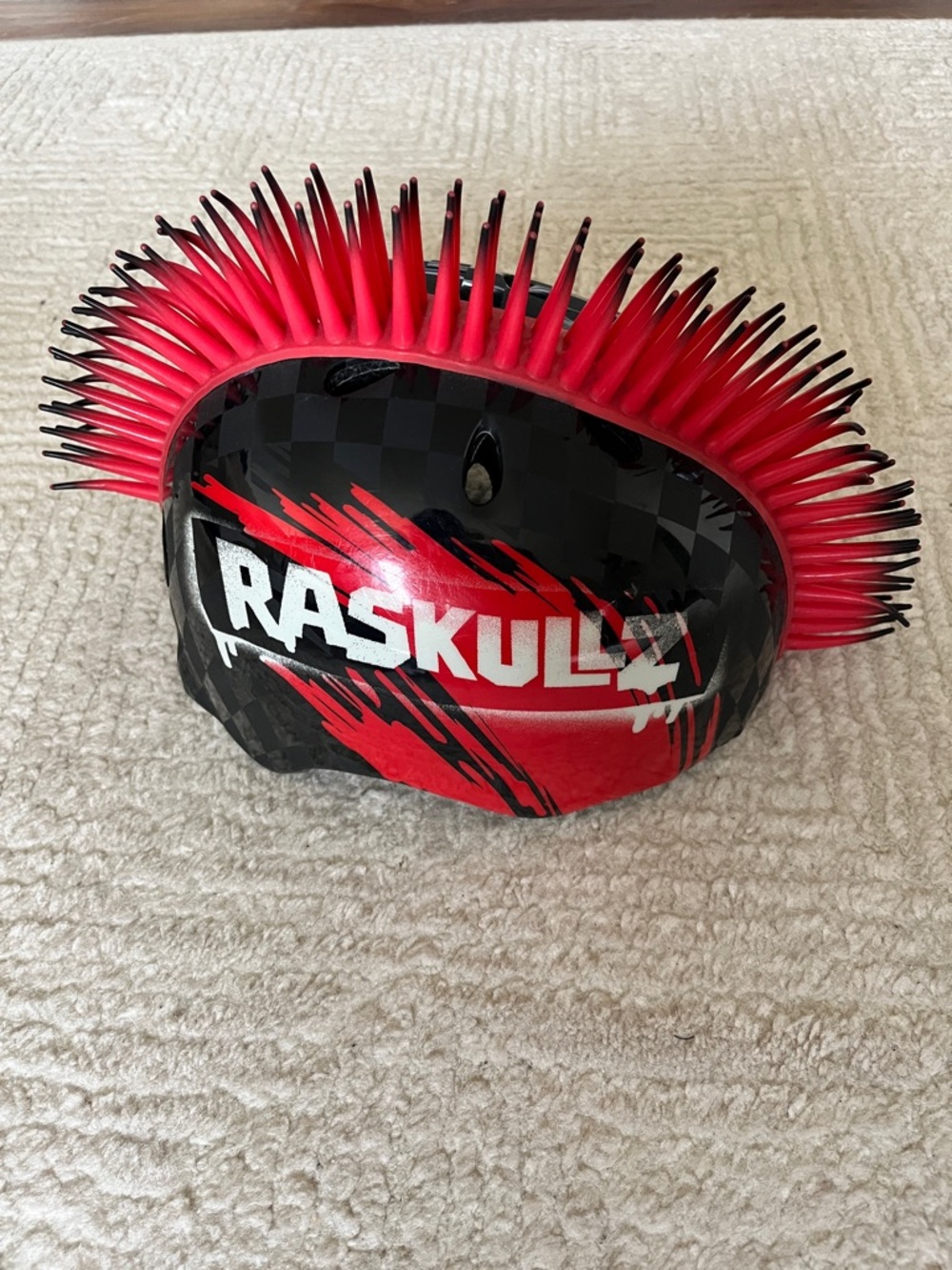 Raskulls Kids Red & Black Mohawk Helmet